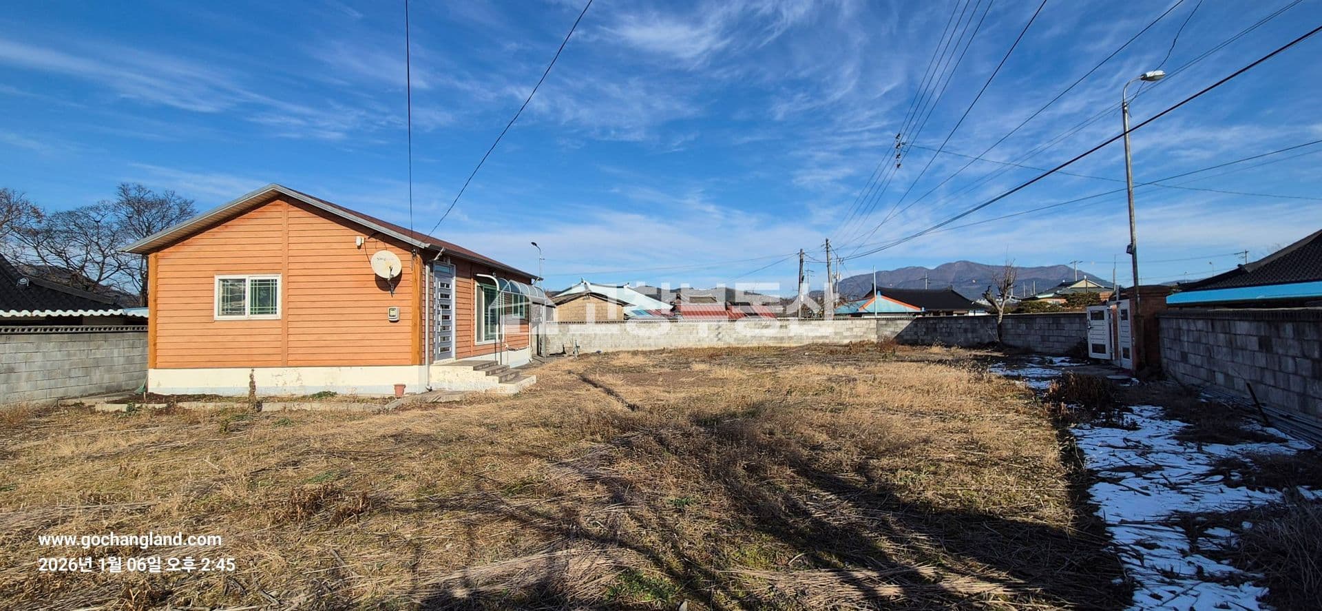 고창군 고창읍 주곡리 상평마을에 위치한 경량철골구조의 단독주택 3