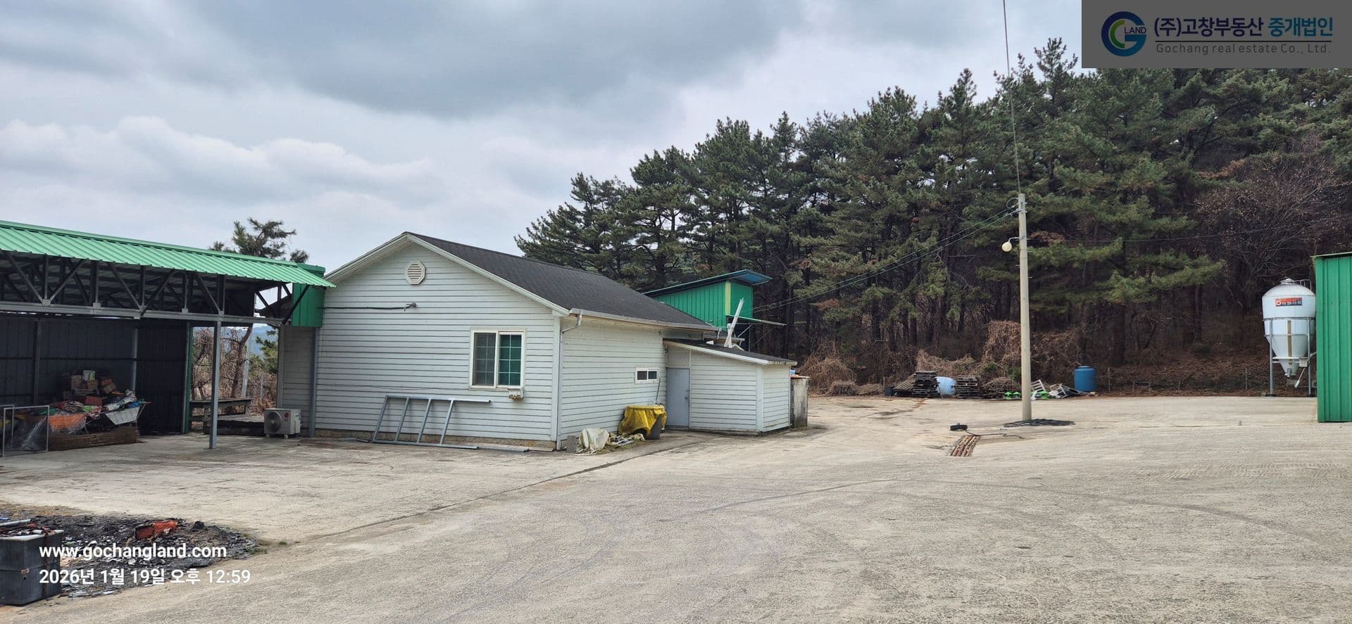 고창군 신림면의 한우 사육용 축사 2