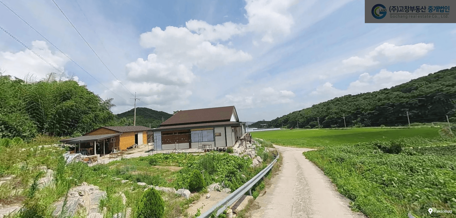 고창군 부안면 상암리 다소 외딴마을에 위치한 단독주택 3