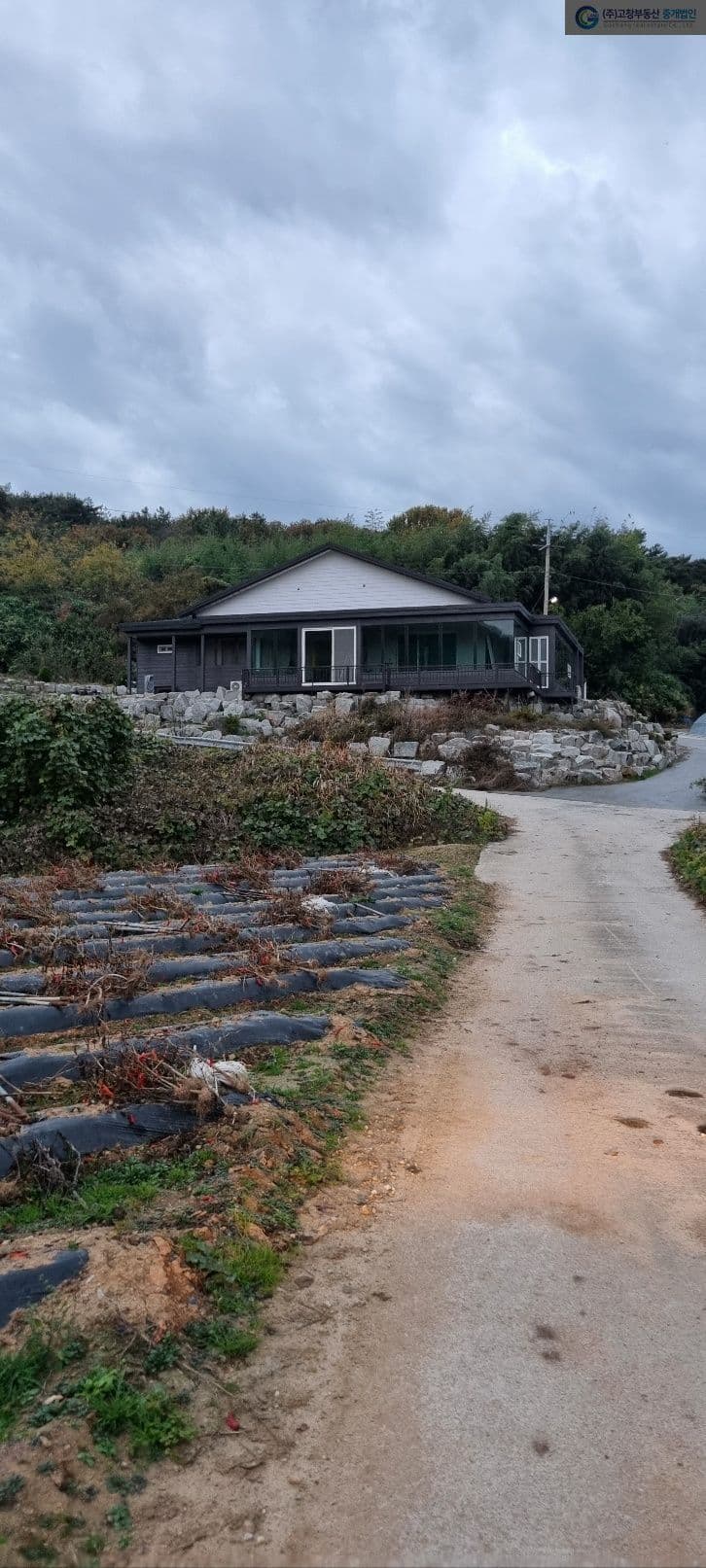 고창군 부안면 상암리 다소 외딴마을에 위치한 단독주택