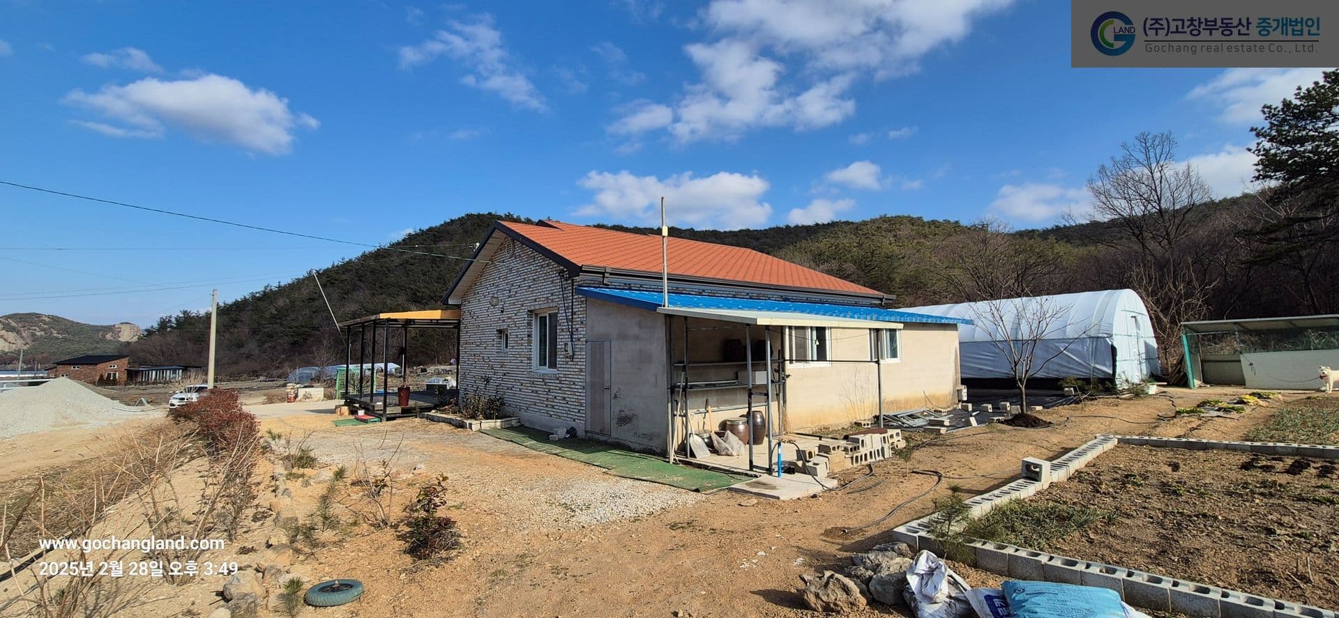 고창군 아산면 구암리 선운산자락 아랫마을에 위치한 단독주택