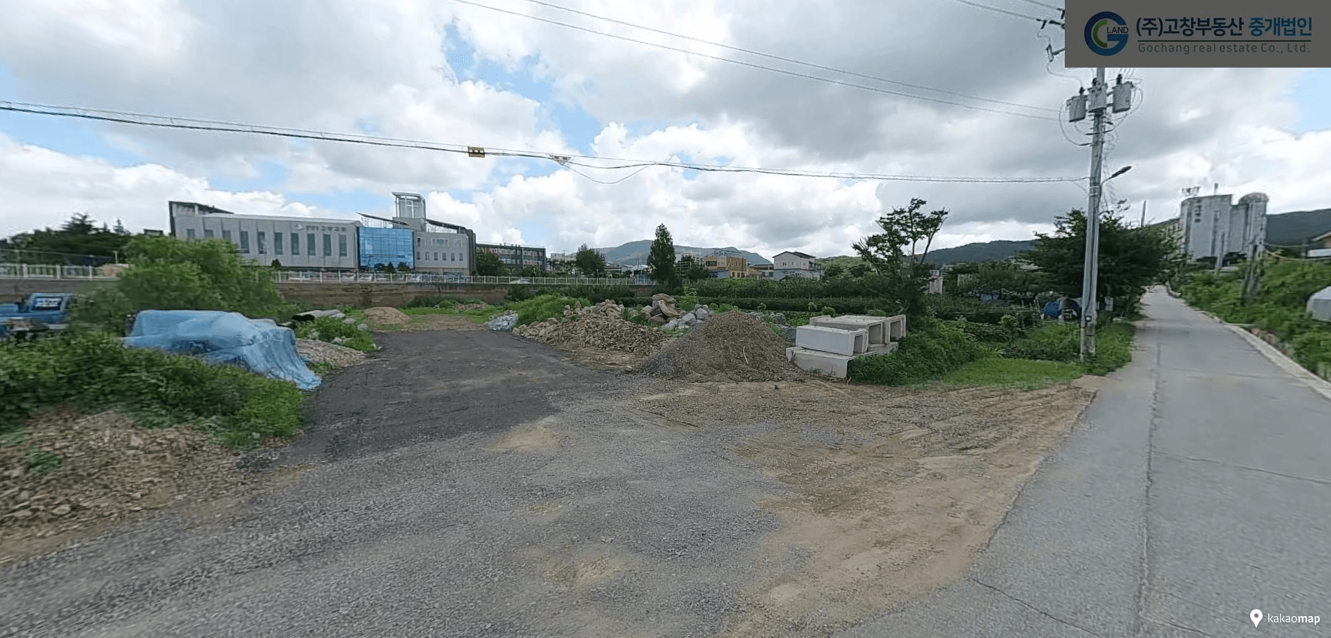 고창읍 덕산리에 위치한 자연녹지지역의 다용도 토지