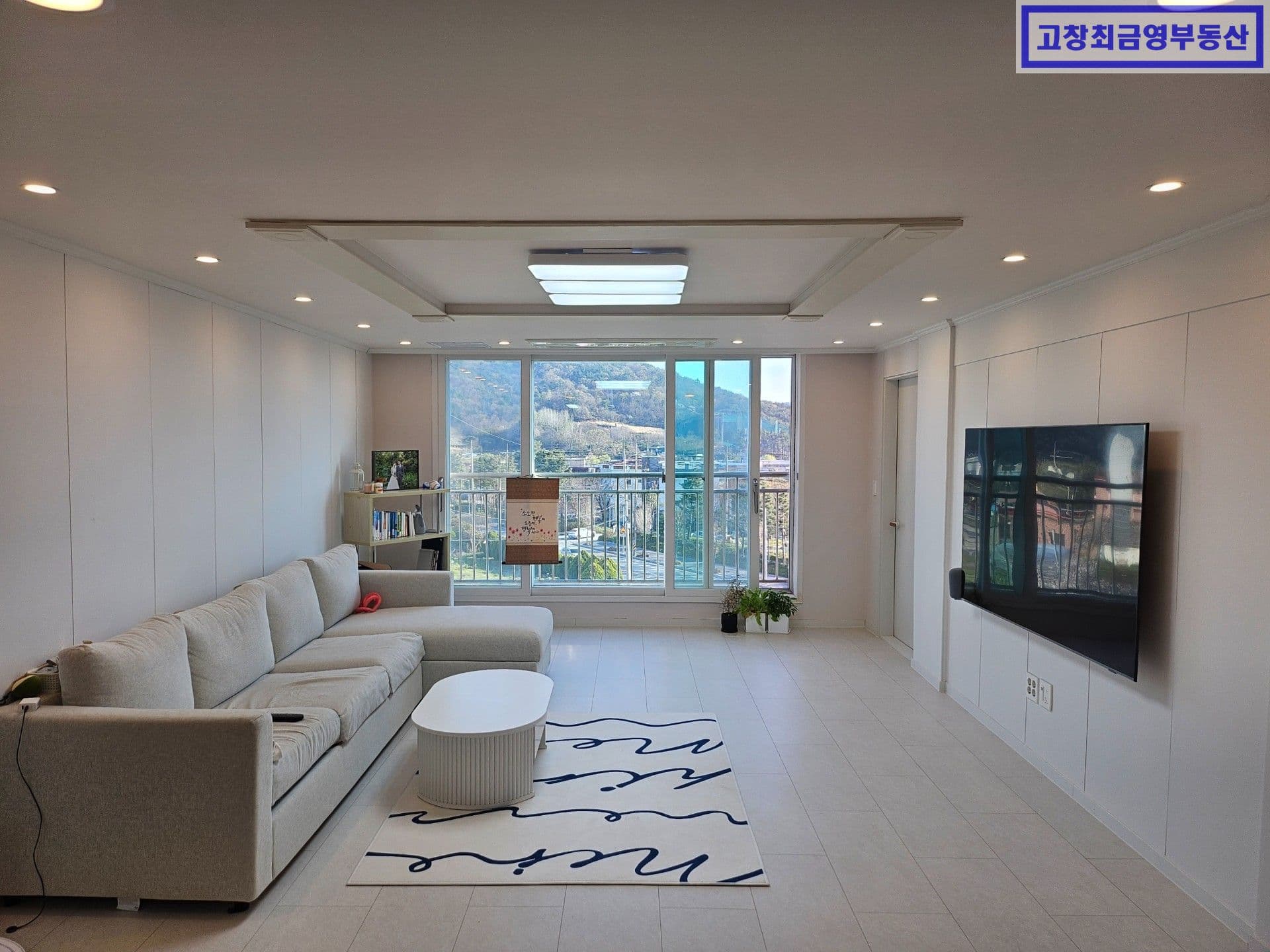 고창읍 월곡리에 위치한 펠리체 연립주택 32형 2