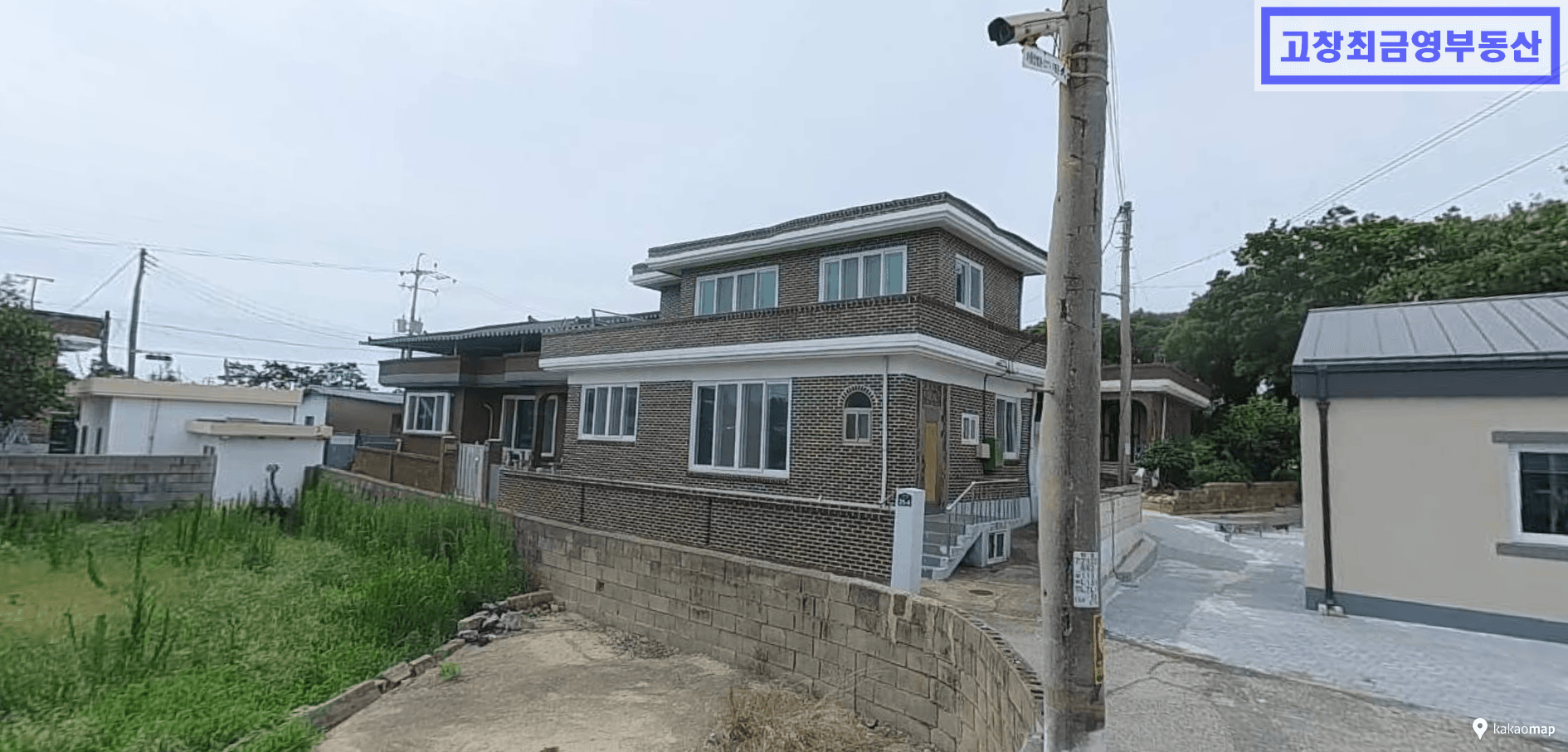 고창군 해리면 동호리 어촌마을에 위치한 지상2층의 단독주택 2