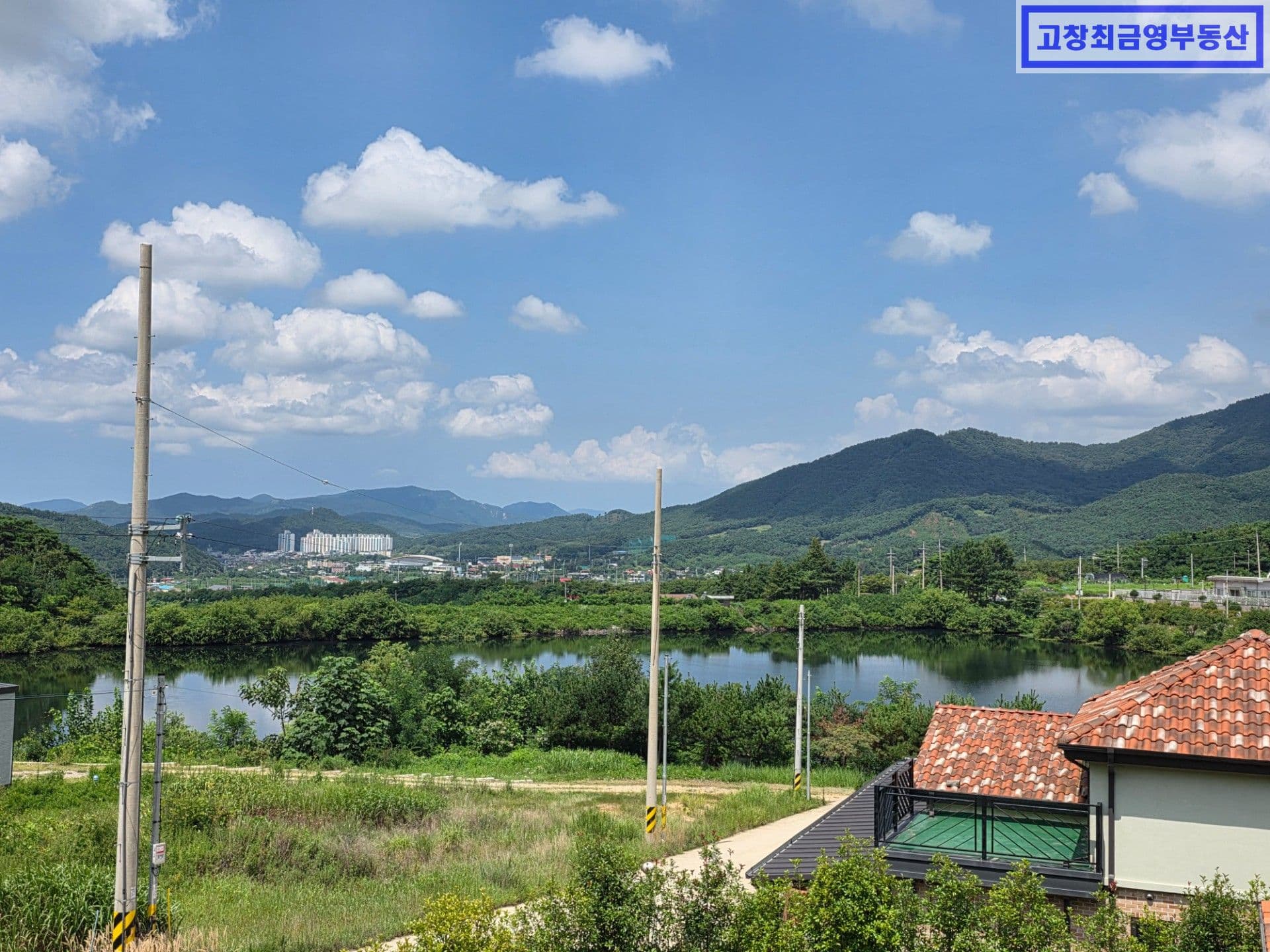 고창군 고창읍 월산리 다소 외딴곳에 위치한 전원주택 3