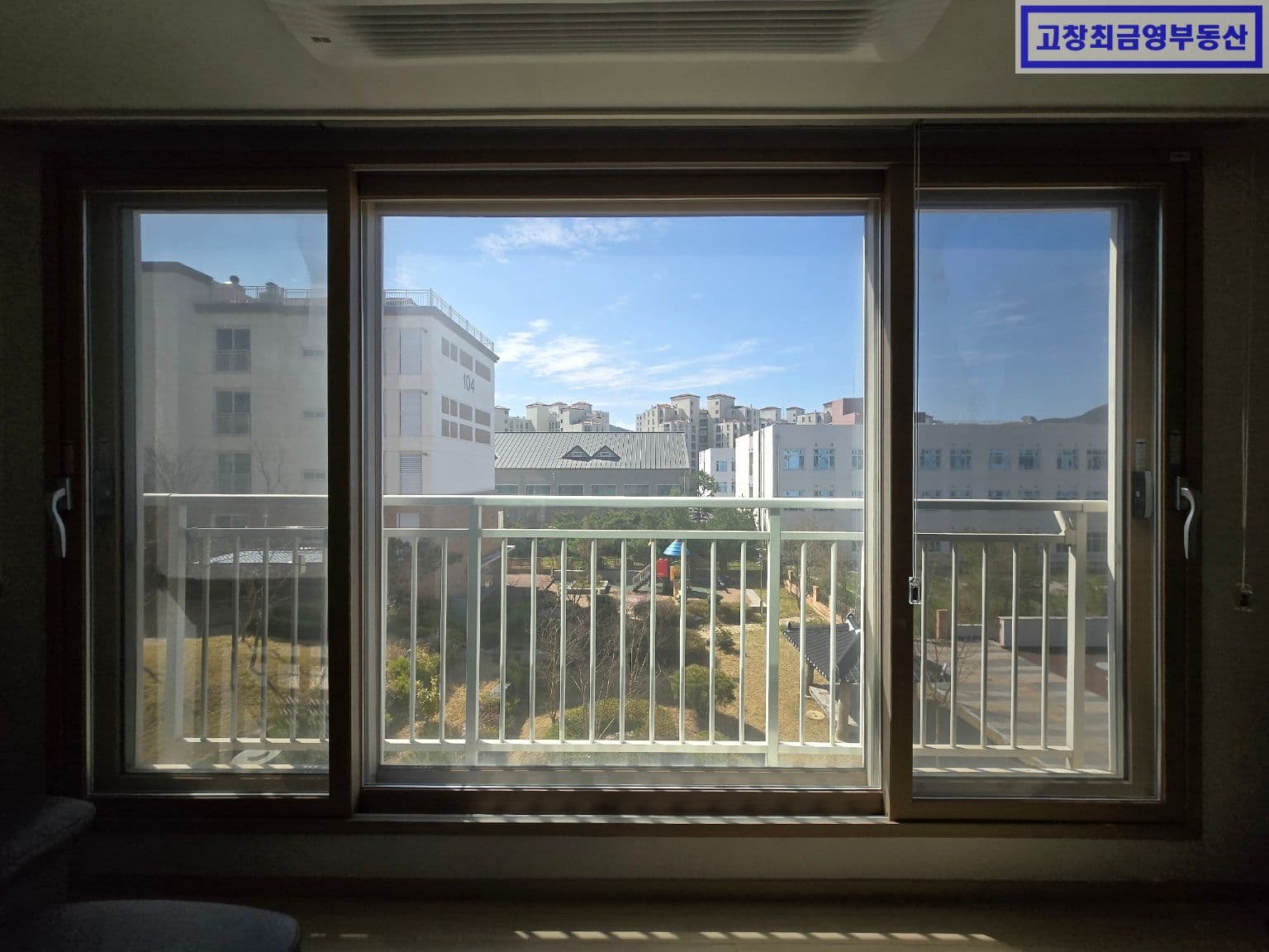 석정파크빌 102동 202호 5